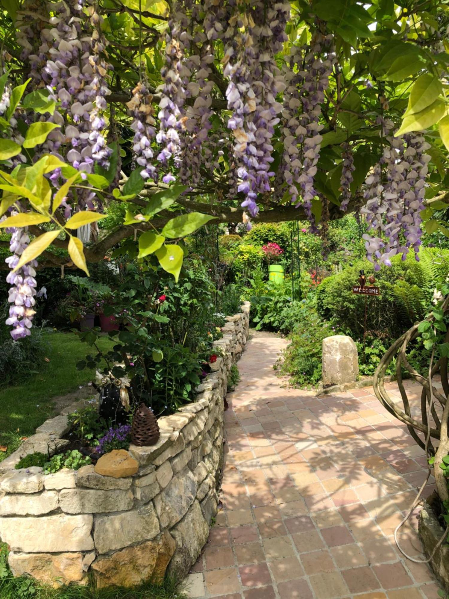 Aggarthi Bed And Breakfast Bayeux Exterior photo