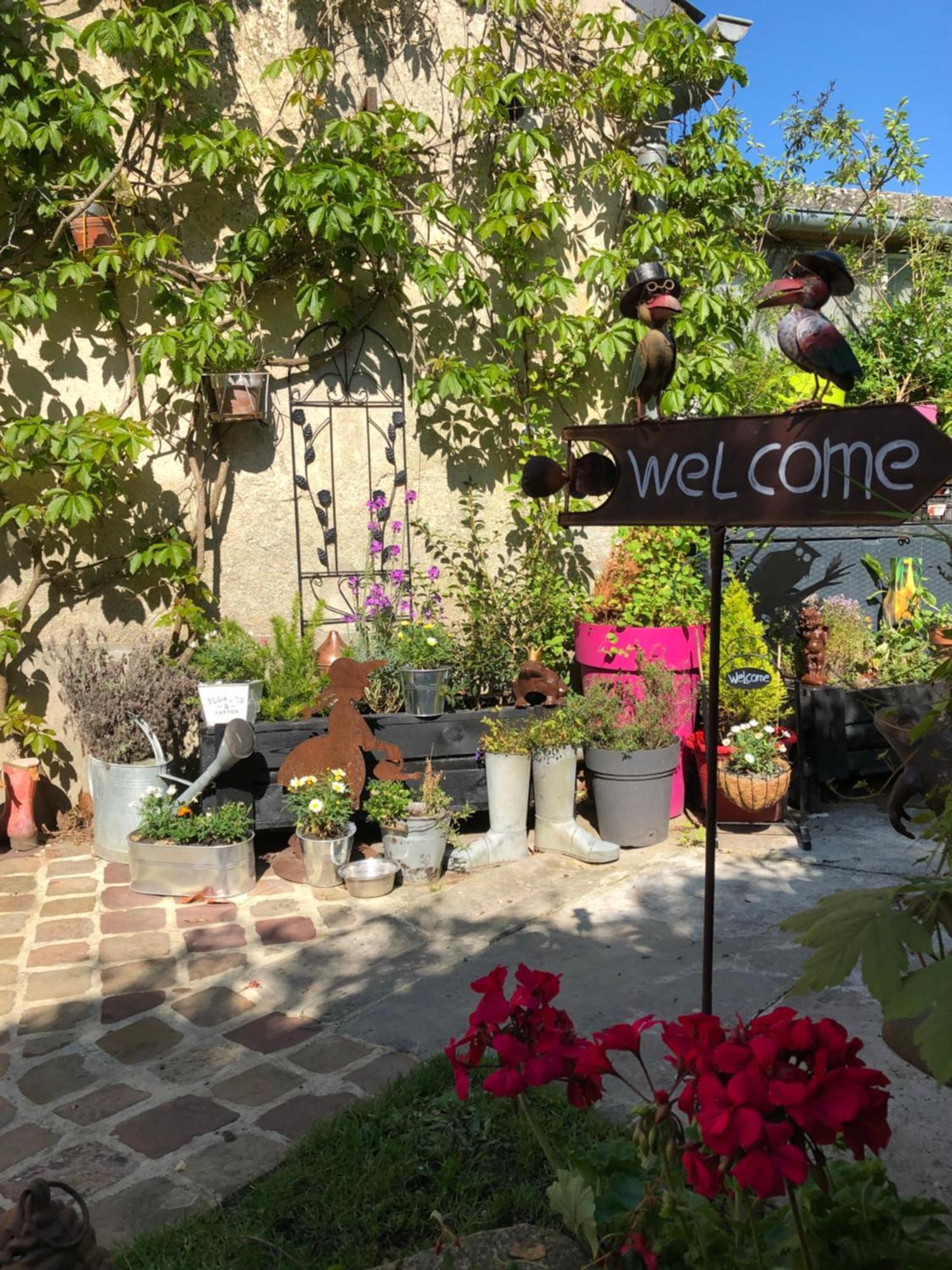 Aggarthi Bed And Breakfast Bayeux Exterior photo