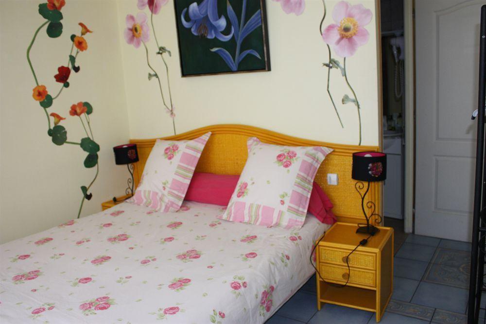 Aggarthi Bed And Breakfast Bayeux Exterior photo