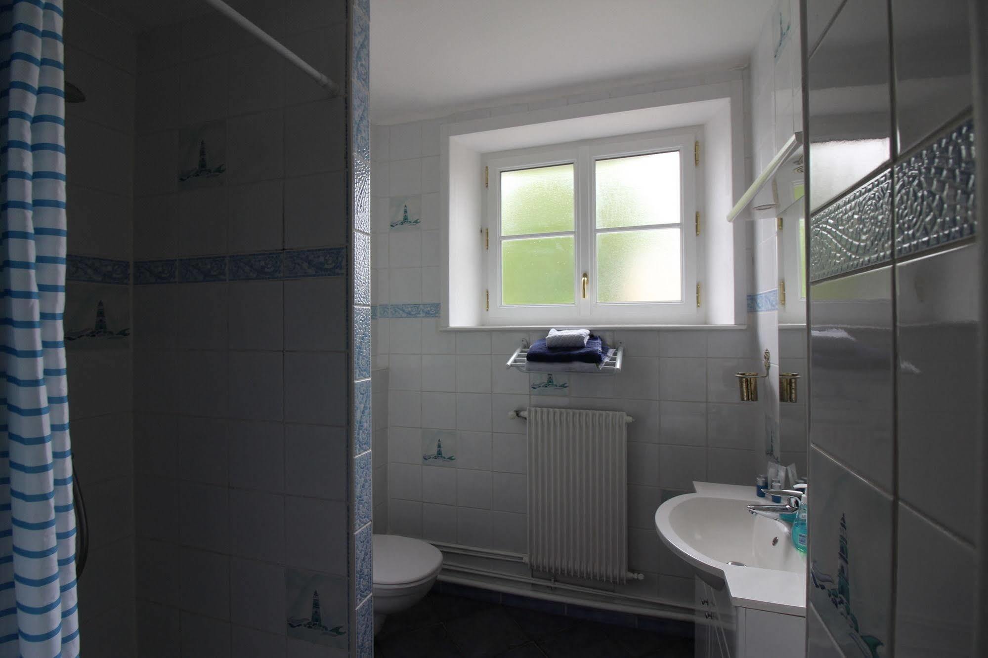 Aggarthi Bed And Breakfast Bayeux Exterior photo