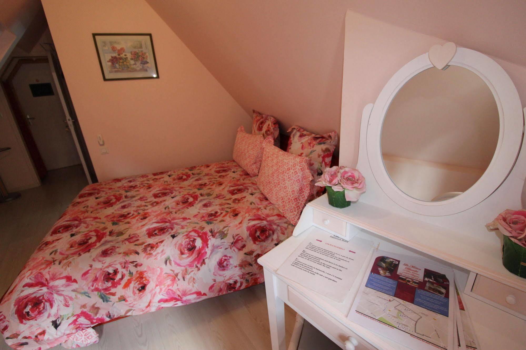 Aggarthi Bed And Breakfast Bayeux Exterior photo
