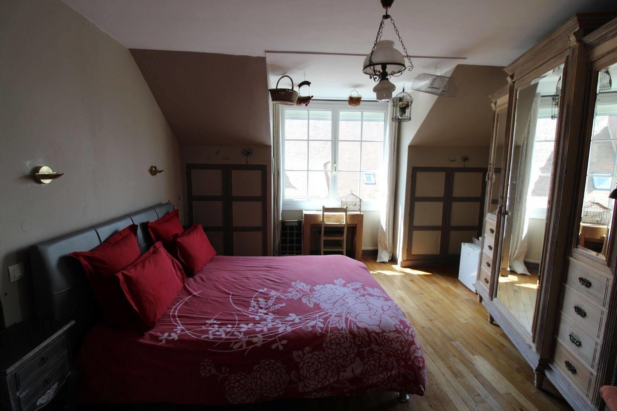 Aggarthi Bed And Breakfast Bayeux Exterior photo
